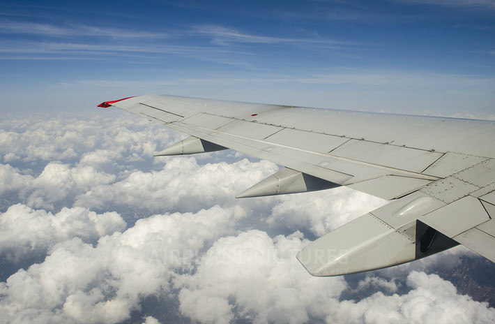 Những chi tiết chắc khỏe, mạnh mẽ của Boeing 737-500.