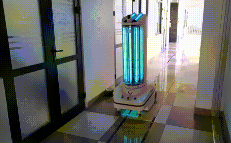 Robot khử khuẩn là một trong những sản phẩm mang tính công nghệ cao và ứng dụng trực tiếp trong việc phòng, chống dịch COVID-19 do các nhà khoa học thuộc Viện Nghiên cứu và Công nghệ Phenikaa, Công ty Cổ phần Phenikaa-X, Trường Đại học Phenikaa nghiên cứu và phát triển.