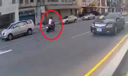 Quái xế chạy trốn cảnh sát như phim hành động