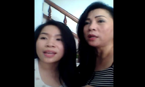 Hai mẹ con hát nhạc vàng cực ngọt gây sốt mạng