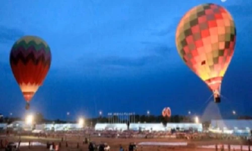 Trải nghiệm lễ hội khinh khí cầu ở Hà Nội dịp 30/4