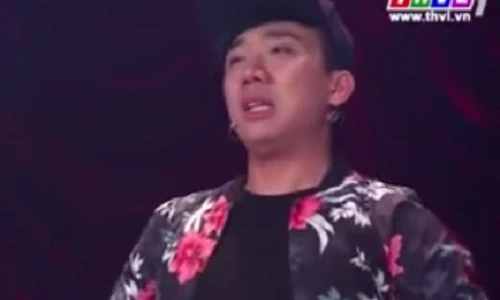 Trấn Thành khóc thút thít trong "Cười xuyên Việt"