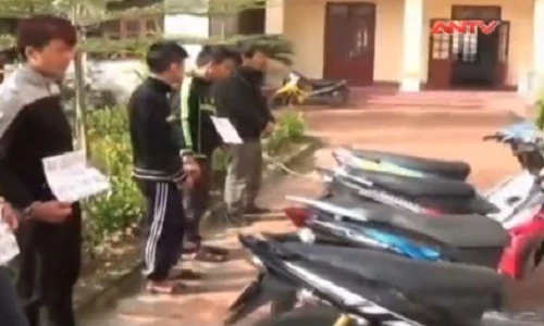 Bắt giữ nhóm trai trẻ chuyên trộm cắp xe máy