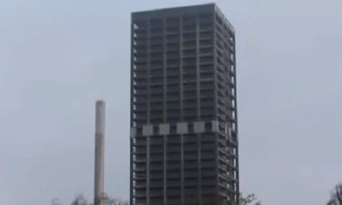 Phá hủy tòa nhà chọc trời chỉ sau 10 giây