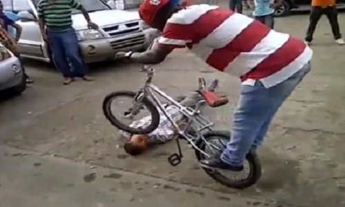 Ngả mũ trước cao thủ biểu diễn xe đạp XGame bá đạo