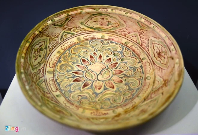 Ngắm báu vật cực đỉnh của cung đình Huế vừa trưng bày