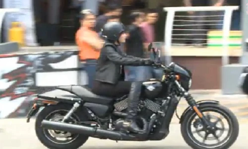 Những bóng hồng si mê tốc độ khiến cánh mày râu nể