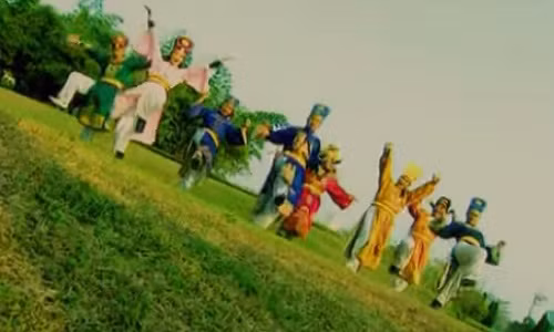 “Baby one more time” phiên bản Táo quân cực hài