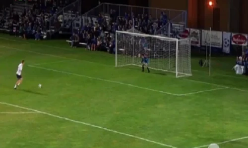 Clip thủ môn xui xẻo nhất thế giới