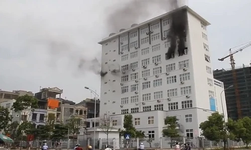 Cháy ở Trường Bồi dưỡng cán bộ Giáo dục Hà Nội