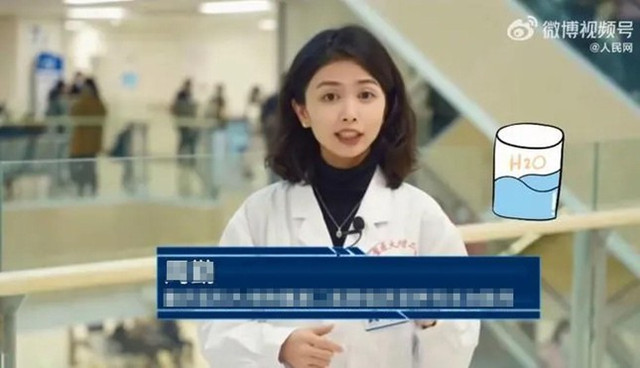 Nữ bác sĩ bất ngờ nổi tiếng vì giống ‘Nữ hoàng 18+’ Khâu Thục Trinh Nu bac si bat ngo noi tieng vi giong ‘Nu hoang 18+’ Khau Thuc Trinh