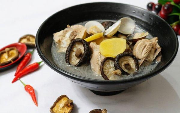 7 món không nên để qua đêm, dù cất tủ lạnh vẫn có thể sinh độc tố - Hình 3 7 mon khong nen de qua dem, du cat tu lanh van co the sinh doc to-Hinh-3