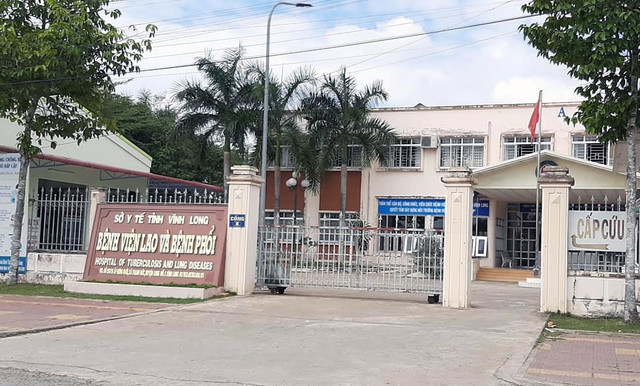 Mẹ của bệnh nhân 1440: Con về mặt tái nhợt, không dám vào nhà Me cua benh nhan 1440: Con ve mat tai nhot, khong dam vao nha