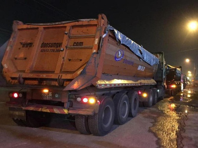 Công an kiến nghị tịch thu 727 tấn than do đoàn xe 'hổ vồ' chở Cong an kien nghi tich thu 727 tan than do doan xe 'ho vo' cho