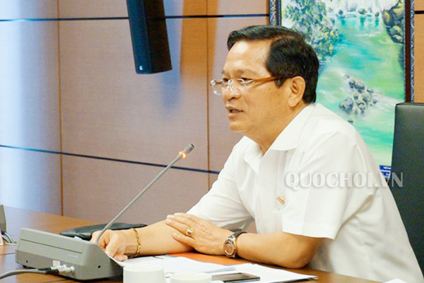Xem xét đơn xin thôi chức Bí thư Tỉnh ủy, Trưởng đoàn ĐBQH của ông Lê Viết Chữ Xem xet don xin thoi chuc Bi thu Tinh uy, Truong doan DBQH cua ong Le Viet Chu