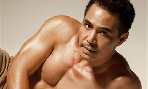 Những chiêu PR “lố bịch” của sao