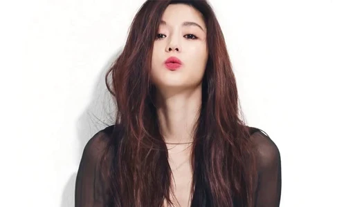 Jun Ji Hyun, sao tuổi Dậu trọn vẹn công danh lẫn hạnh phúc