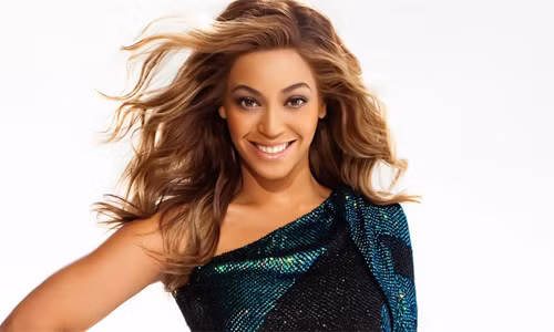 Đây chính là sao nữ tuổi Dậu giàu có và chịu chi nhất Hollywood