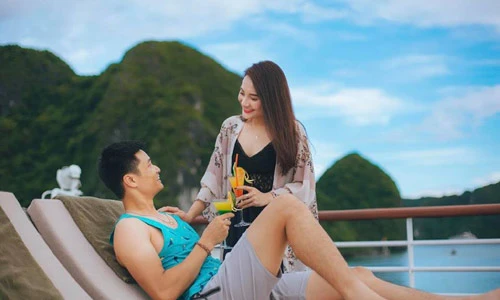 Bảo Thanh liên tục khoe ảnh hạnh phúc sau scandal thả thính