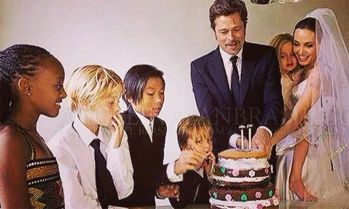 Khoảnh khắc ngọt ngào nhà Brad Angie