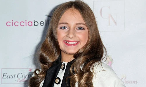 Chân dung mẫu nhí 9 tuổi đã trở thành triệu phú 