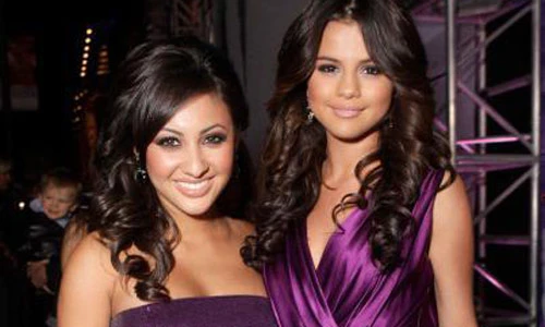 Chân dung người hiến thận cứu sống Selena Gomez