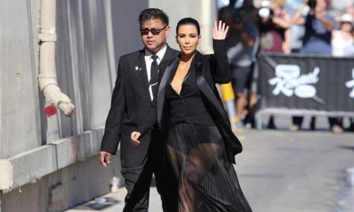 Ngắm style xuyên thấu yêu thích của sao Hollywood