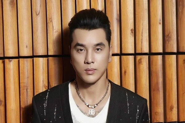 Ưng Hoàng Phúc vướng nhiều ồn ào trước khi bị triệu tập