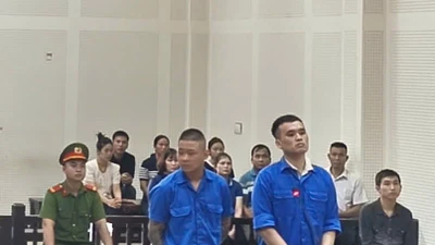 Lĩnh án tù vì tội giết người khi đi hát karaoke ở Quảng Ninh