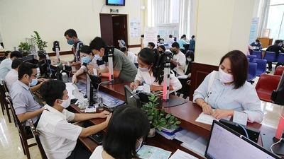 5 trường hợp buộc lãnh đạo phải từ chức