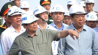 Thủ tướng Phạm Minh Chính thị sát sân bay Long Thành
