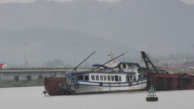 Quảng Ninh lắp đặt ngay ra-đa thời tiết cảnh báo dông, lốc trên các vịnh
