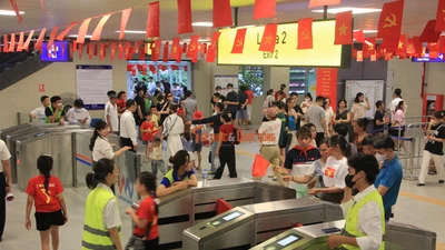 Hà Nội tăng tần suất chạy tàu đường sắt đô thị ngày 27/8