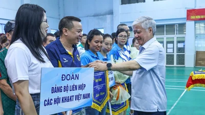 Khai mạc Hội thao chào mừng Đại hội Đảng bộ MTTQ, các đoàn thể Trung ương