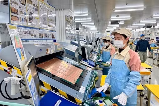 Áp lực kép: Chi phí tăng, lãi suất cao bào mòn doanh nghiệp sản xuất