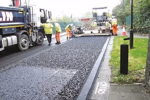 Giá nhựa đường tăng 32%, 44 dự án nghìn tỷ nguy cơ đội vốn