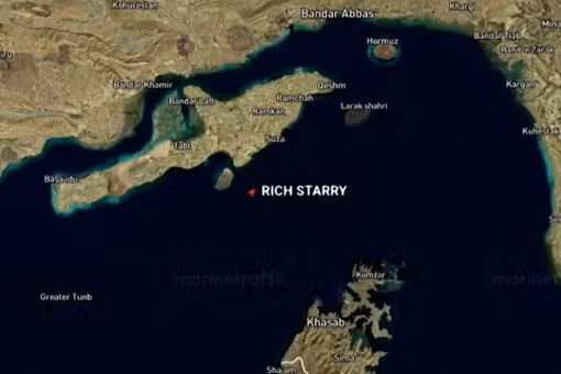 Mỹ huy động 10.000 quân phong tỏa Hormuz, chặn tàu dầu Iran quay đầu