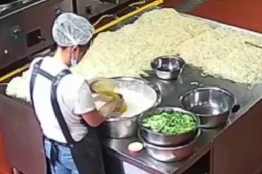 View - BTV Hoàng Linh trước ồn ào bị phạt 107,5 triệu | Báo Tri thức và Cuộc sống - TIN TỨC PHỔ BIẾN KIẾN THỨC 24H