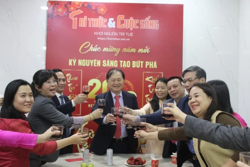 Lãnh đạo VUSTA thăm, chúc Tết Báo Tri thức và Cuộc sống đầu Xuân 2026