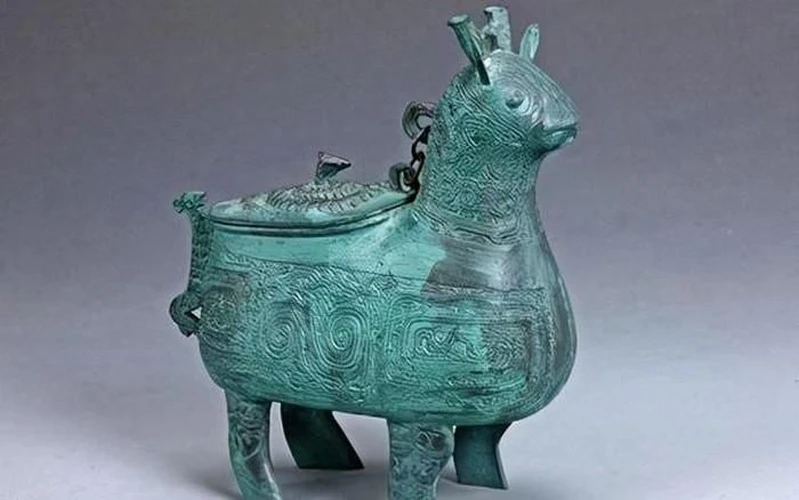 Vào hang bắt cáo, vô tình “tóm được” bảo vật nghìn năm có một