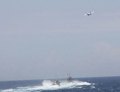 Cận cảnh tàu, máy bay TQ truy đuổi, uy hiếp tàu VN