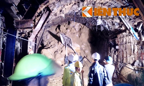 Khoanh vùng hầm thủy điện sập, 11 người mắc kẹt ở Lâm Đồng