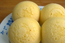 Làm bánh bông lan cực đơn giản chỉ với vài chiếc bát