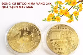 Sốt xình xịch đồng xu bitcoin mạ vàng làm quà lì xì Tết