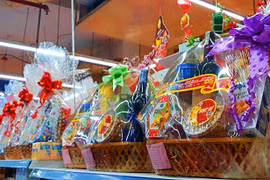 Bóc giá loạt giỏ quà Tết 2018 vừa lên kệ, hút khách hàng