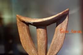 Bộ sưu tập gối đầu "nhiệm màu" của thổ dân châu Phi 