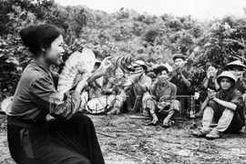 Cuộc sống ở miền Bắc thời chiến qua ống kính phóng viên Liên Xô