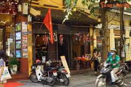 Di tích trăm tuổi ở phố cổ Hà Nội hồi sinh sau trùng tu