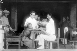 Cực độc: Cảnh tiêm chủng ở Việt Nam một thế kỷ trước