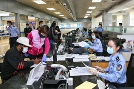 Lớn mạnh nhờ 'đại phẫu' tổ chức bộ máy của Trung Quốc, Nhật Bản